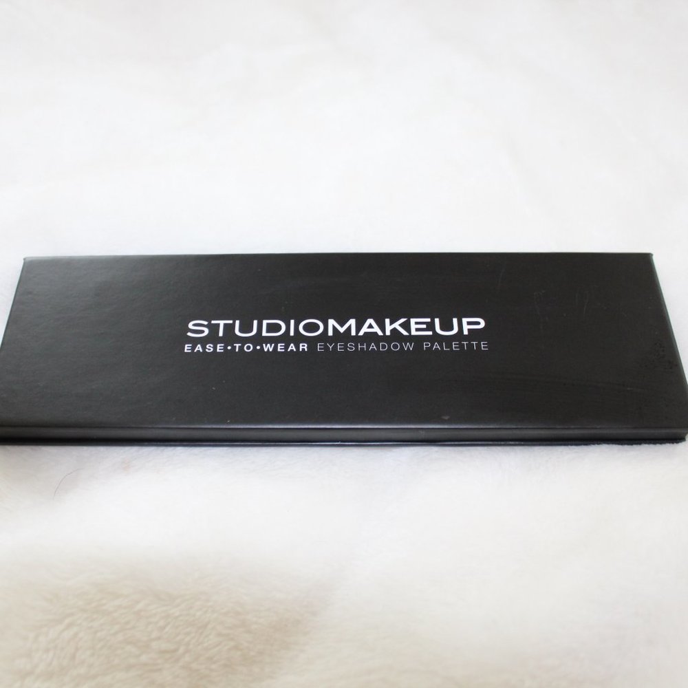 Studio Makeup Ease To Wear Eyeshadow Palette
